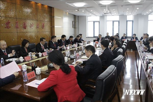 教育部本科教学工作审核评估专家组向伟德反馈审核评估意见